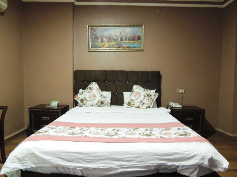 Adana Saray Hotel Extérieur photo